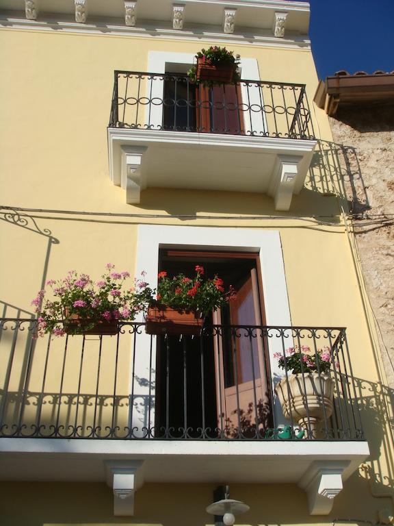 Residence Villa Valsi Santo Stefano Di Sessanio Rum bild