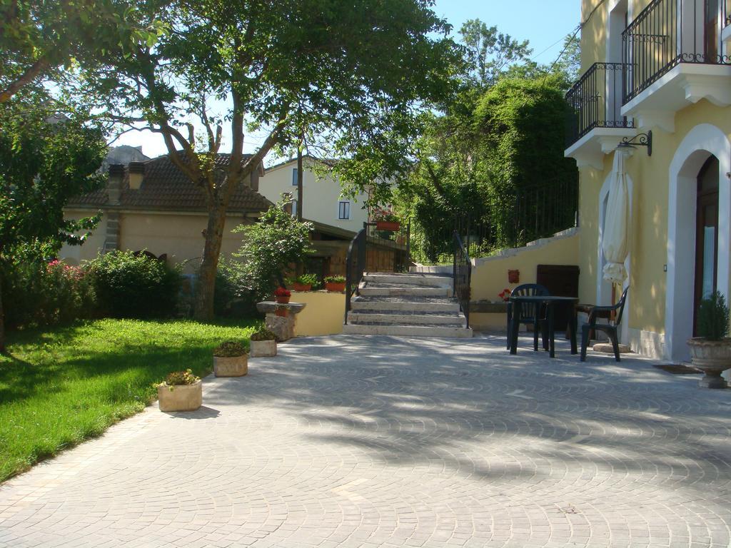 Residence Villa Valsi Santo Stefano Di Sessanio Exteriör bild