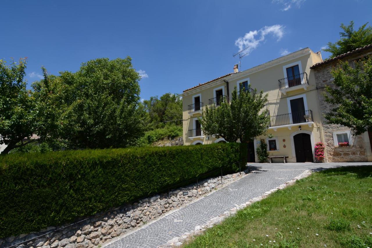 Residence Villa Valsi Santo Stefano Di Sessanio Exteriör bild